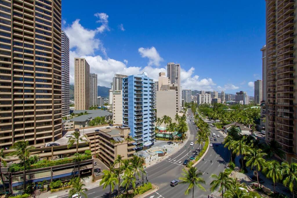 Resort Life At A Low Price- Ilikai Hotel Honolulu Eksteriør bilde